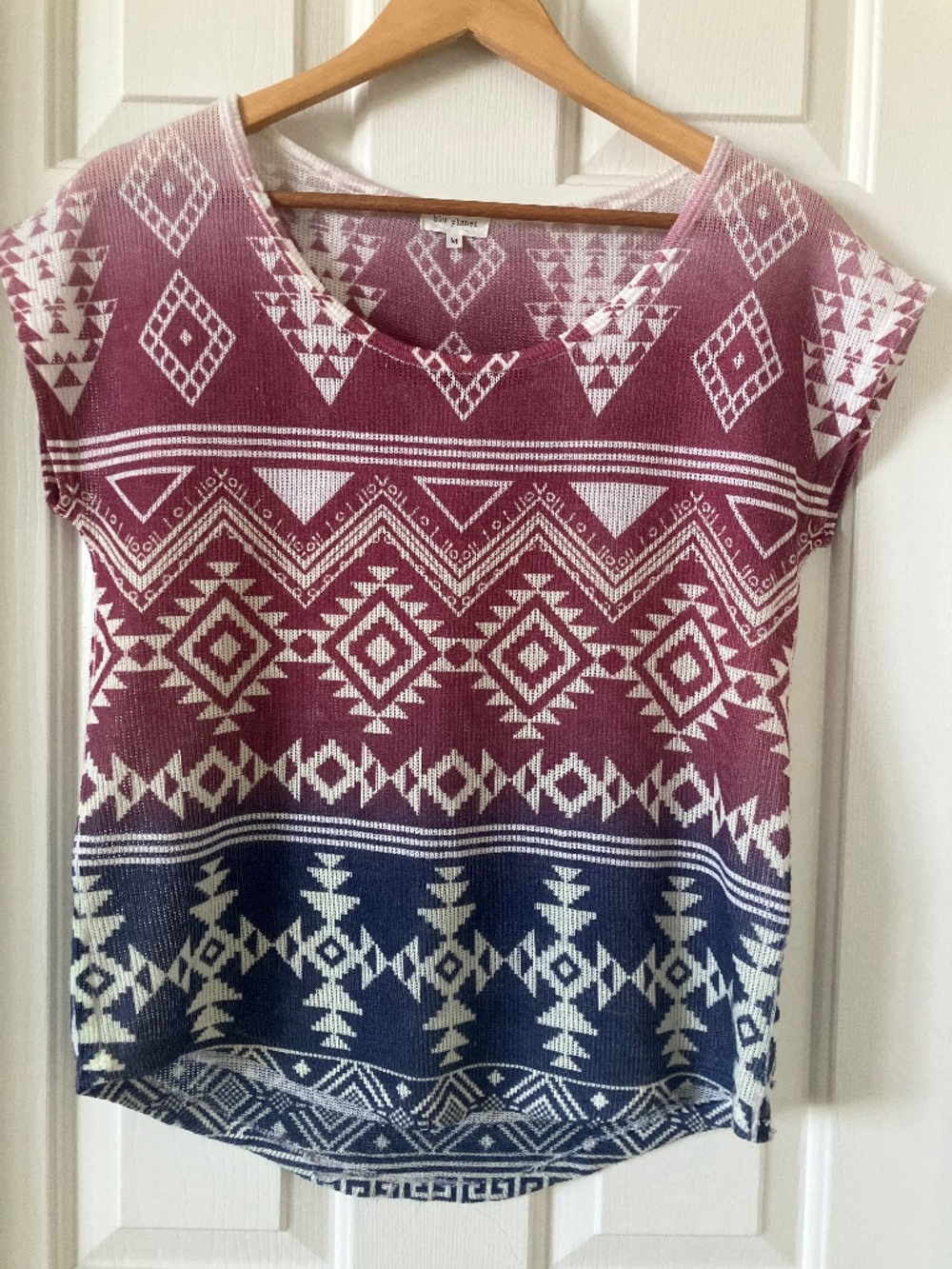 Blu Planet Women’s Geometric Pattern Scoop Neck Top Medium
